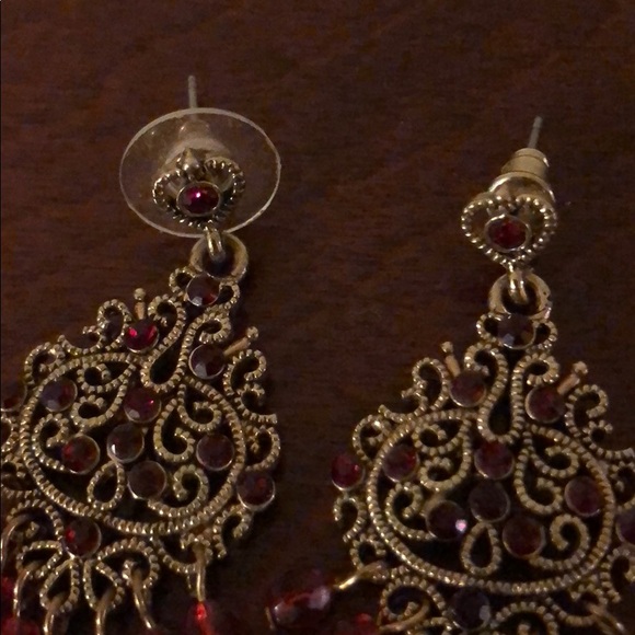 ✨Deep Red and Gold Chandelier Earrings ✨ ♥️ - Picture 3 of 6